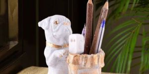Resin Dog Pen Stand Showpiece