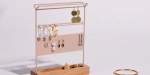 MUST JEWELLERY STAND