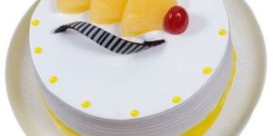 Vanilla Fruity Cream Cake