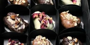 Choco Date Chocolate Giftbox (9pcs Chocolate Dates)