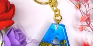Preserved Flower Resin Keychains with Beautiful Blue Multiple Alphabet