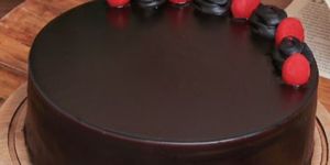 Dry Cherry Chocolate Cake