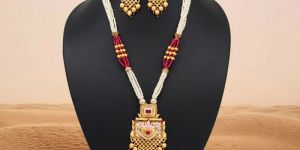 Rani Color Meena Work Matte Gold Rajwadi Temple Necklace Set (TPLN692RNI)