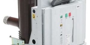 Vacuum Circuit Breaker