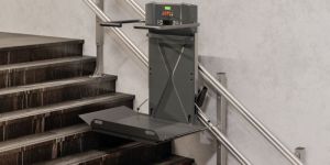 Logic Inclined Platform Wheelchair Stair Lift