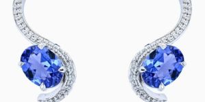 Intense Blue Oval Shaped 2.59 Carats Tanzanite Dangling Earrings