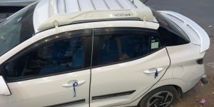 Aura Aerodynamic Luggage Carrier