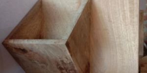 Wooden Pocket Wall Hanging