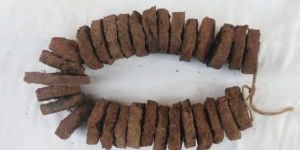 3 Inch Organic Cow Dung Cake Mala