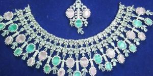 Artificial Choker Stone Necklace Set
