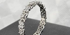 Luxury Moissanite Diamond Engagement Ring