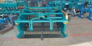 Automatic Garlic Digger