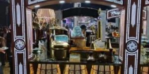3.5 Feet Stainless Steel Wedding Catering Counter