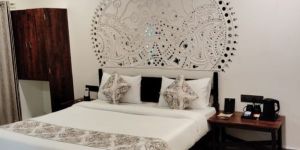 Family Suite Room Service