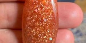 Golden Natural Sunstone Gemstone