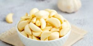 Peeled Garlic