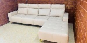 Customizable Static Sofas