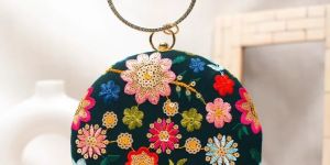 Green Floral Embroidery Round Women Clutch Bag