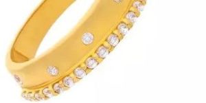 916 White Stone Outlined 22KT Womens Gold Ring