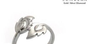 Womens Stylist Light Weight Silver Ring