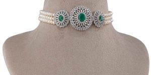 Green Grace Three Pendant Women Pearl Choker Necklace Set