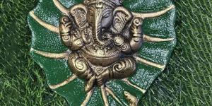 Metal Leaf Ganesha