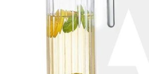 Elegant Glass Jug with Lid 1.1