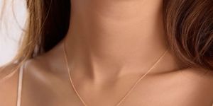 Women PINK SAPPHIRE MUSE PENDANT