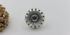 Women Grab Amazing Silver Designer Ring 0001