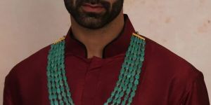 Men GREEN LAYERED NECKPIECE