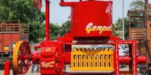 9 Bolt Oil Expeller Machine, Size-30 X 5.1/2