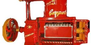 Nine Bolt Oil Expeller Machine