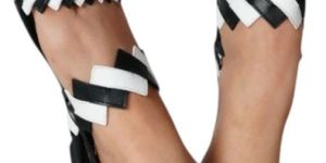 Cracks Ladies Flat Footwear