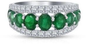 women magnificent emerald diamond band ring