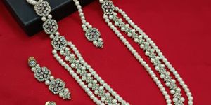 Fancy Long Necklace Set