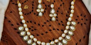 NS-16903-122 Kundan Necklace Set