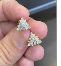 Ladies Stud Diamond Earrings