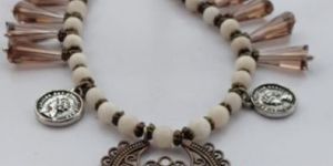 Ladies Metal Necklace