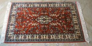 2x3 Square Feet Traditional Handmade Carpet