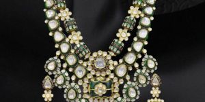 Eternal Dynasty Necklace Set