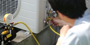 Window AC Gas Refilling Service