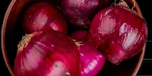 a Grade Fresh Pink Onion