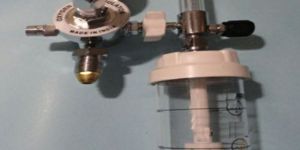 Humidifier Bottle With Regulator