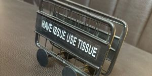 Barricade Tissue Holder