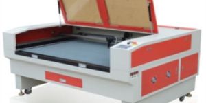 CO2 Laser Cutting Machine