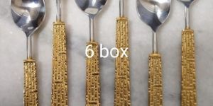 ss modern dining gold accent spoon set