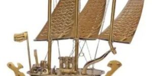 Brass Antique Ship Decor For Study Table