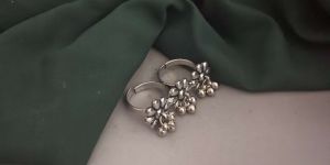 Trendy Adjustable Oxidised Double Finger Ring For Women