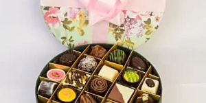 Floral Chocolate Box 21 Pcs