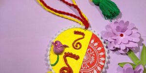 Women Kolka Handcrafted Fabric Necklace With Cowrie Charm